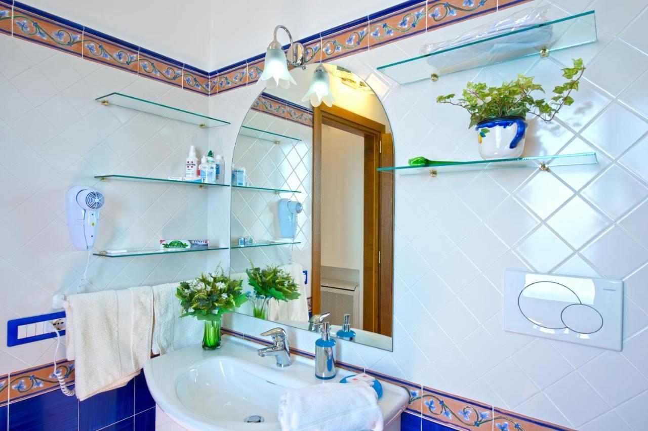 אמאלפי Villa Rosinella מראה חיצוני תמונה